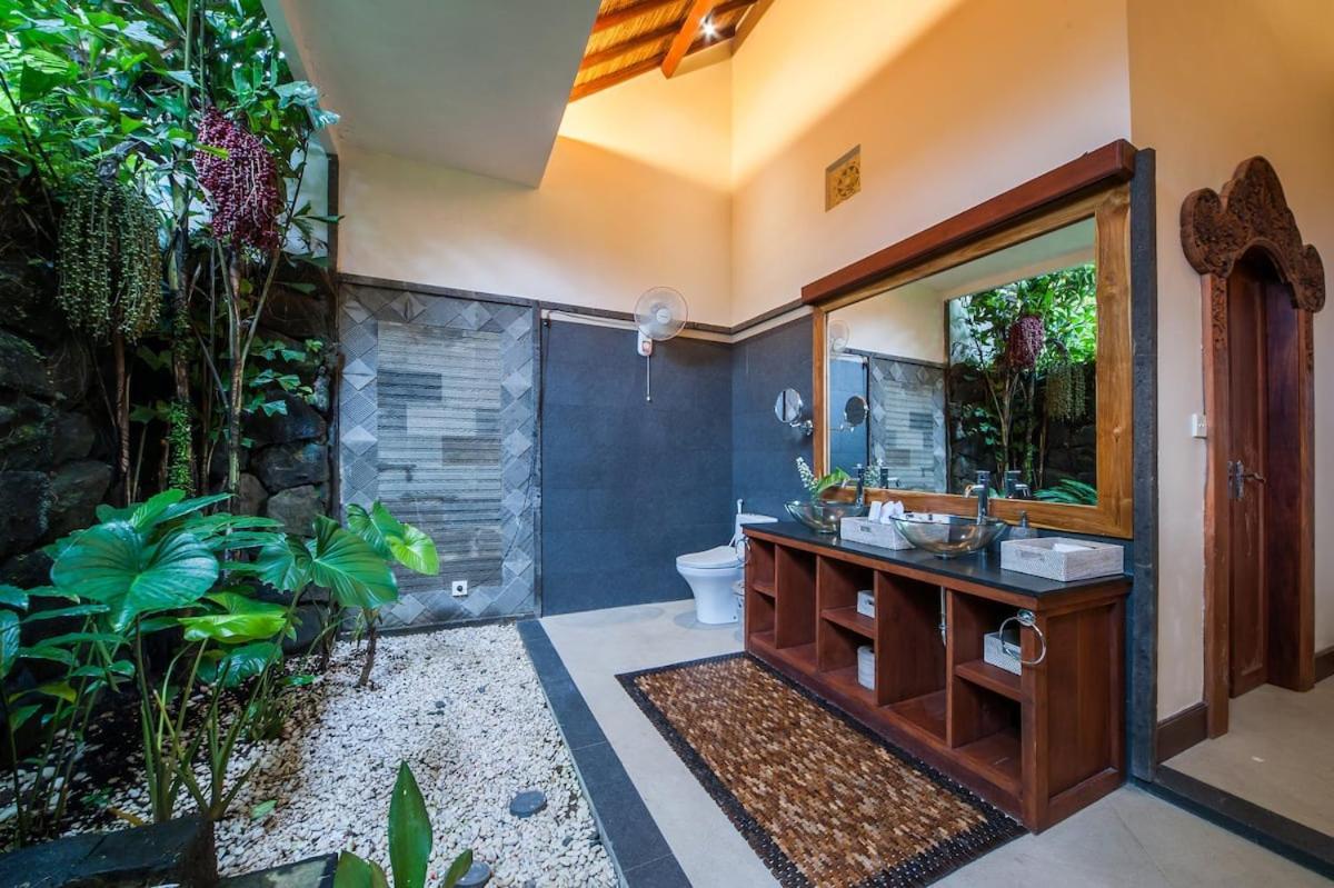 Luxury 3Br Infinity Jungle View Aashaya Villa Ubud Esterno foto